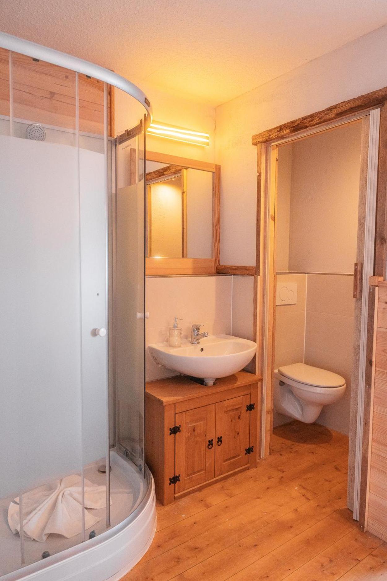 Hostel - Ron'S Guesthouse Oberstdorf Eksteriør bilde